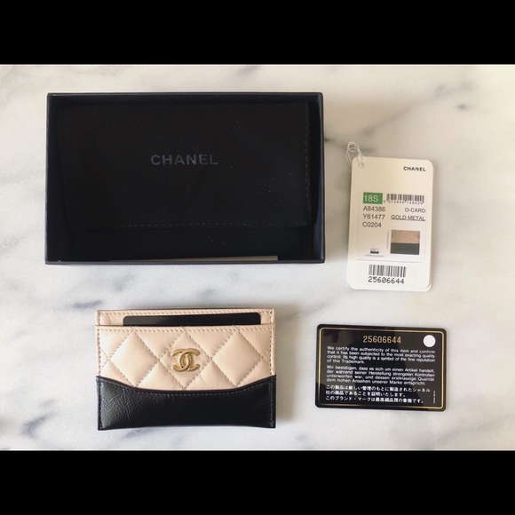 Authentic CHANEL Gabrielle Card Case - Picture 3 of 3